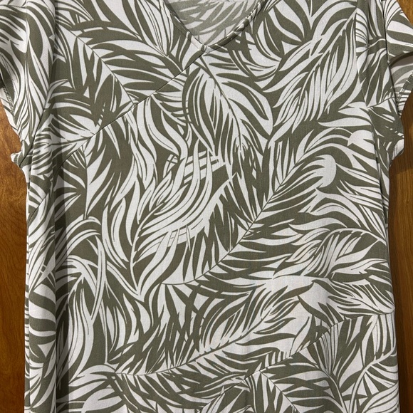 Chico's Olive and White Asymmetrical Leaf-Print Dress - Picture 3 of 4